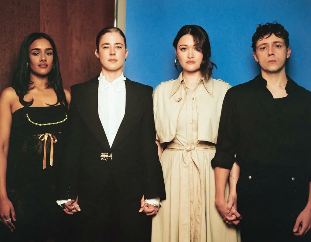 womenofthepitt's tweet photo. ˚. ᵎᵎ ⋆˚࿔ shabana azeez, taylor dearden &amp; isa briones. …gerran howell is also there. https://t.co/TVlm1MmUrw
