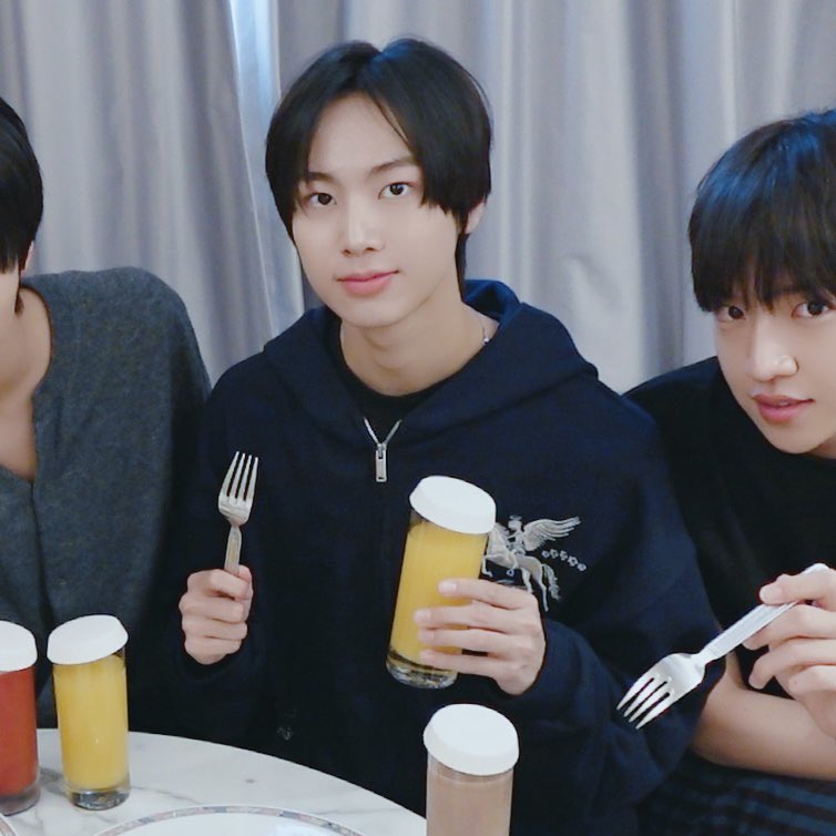 아이딧 손민수 tweet media