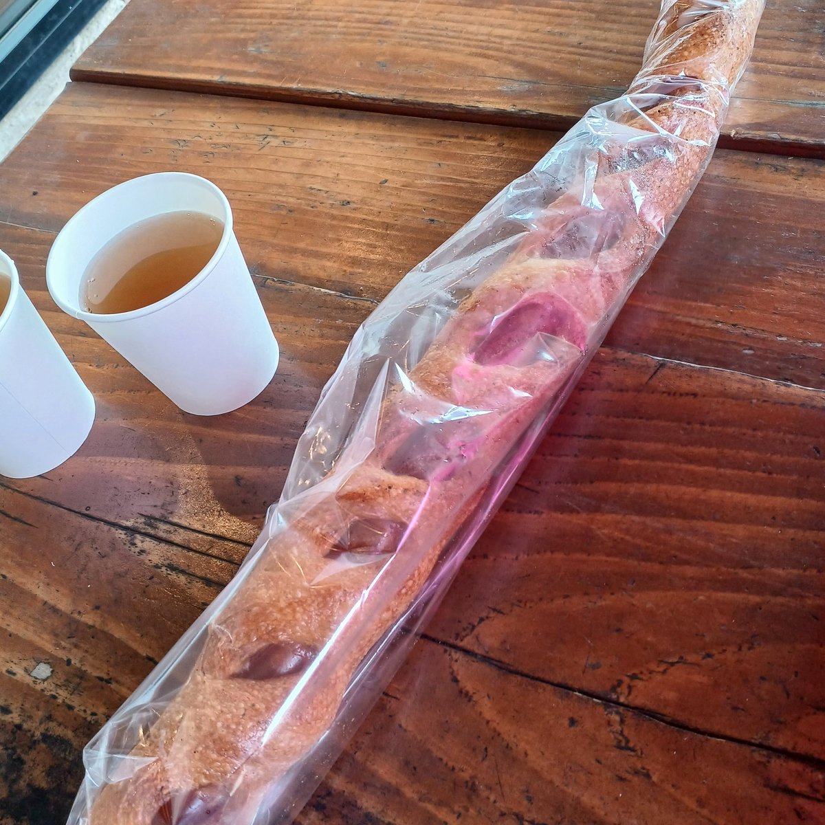 ババアはセレブだからランドロームでショッピングしてモーニングは八街小麦館よ❤️
ランドロームではもちろん真面目シュークリームを買ったわよ❤️