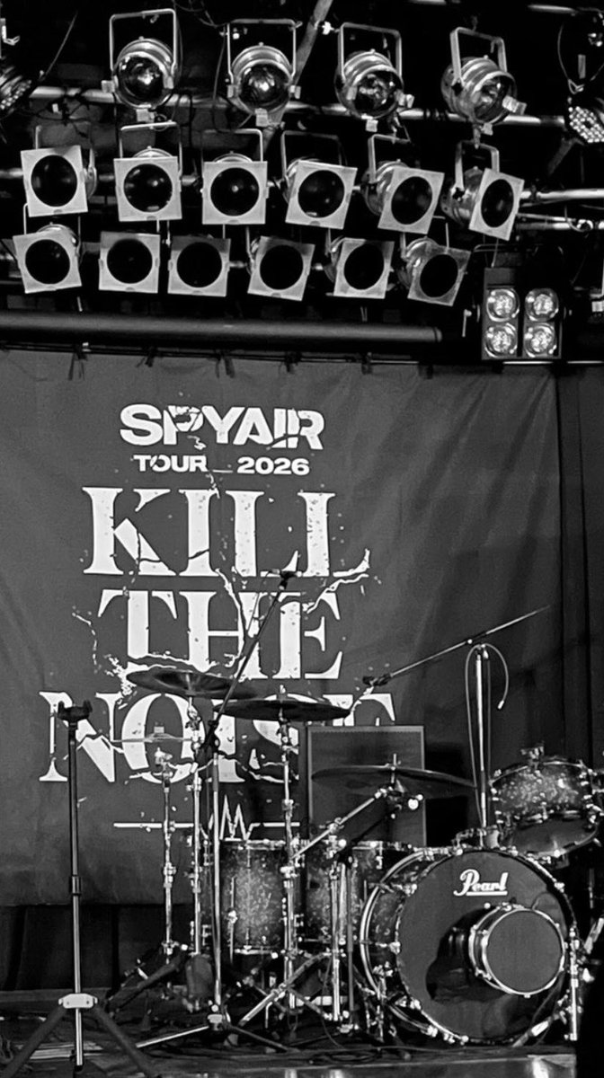 NaokiOkayasu's tweet photo. 2026.02.14 ツアー初日
SPYAIR TOUR 2026 - KILL THE NOISE -

新曲は新鮮だけど、やっぱり昔の楽曲をたくさん聴いて盛り上がりたいな、と思ってたら最高なセトリ🎸誰が歌ってもSPYAIRの楽曲には変わりありまへん。
#SPYAIR #killthenoise #YOKOHAMABayHall https://t.co/X5FKz5sRwN