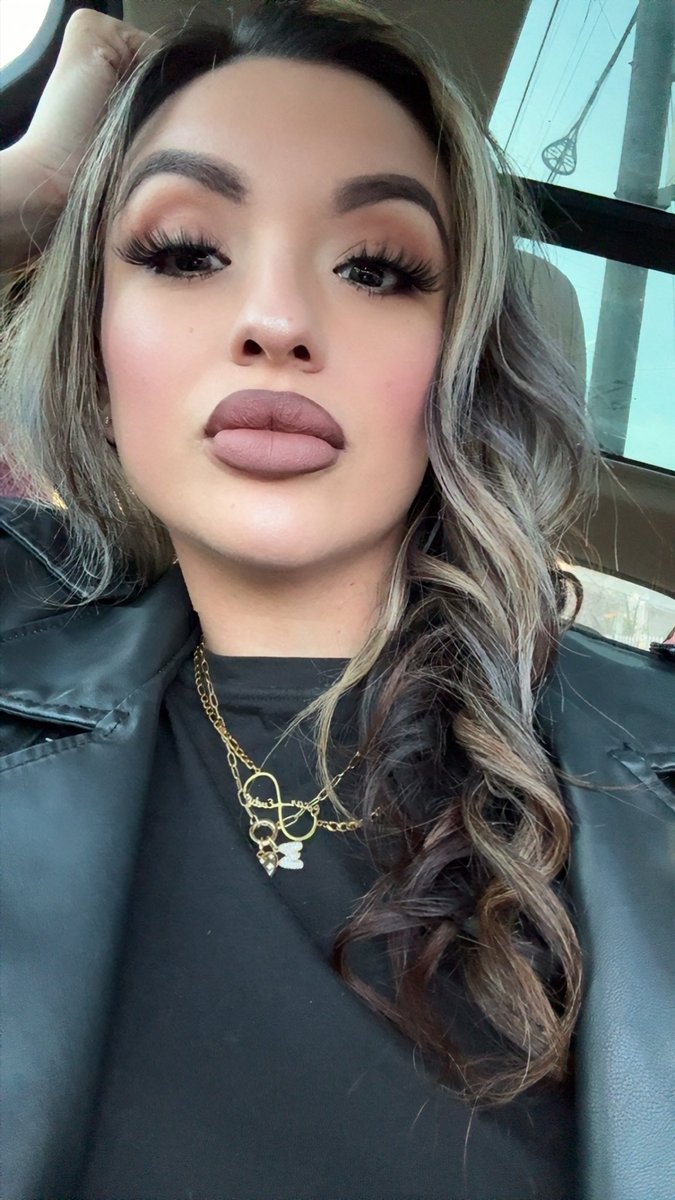 Moni💋 tweet media