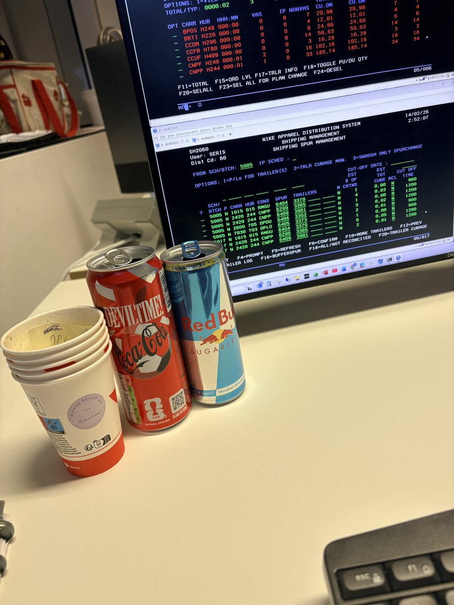 Hafif bi kafein bağımlılığım olabilir ama 🤏