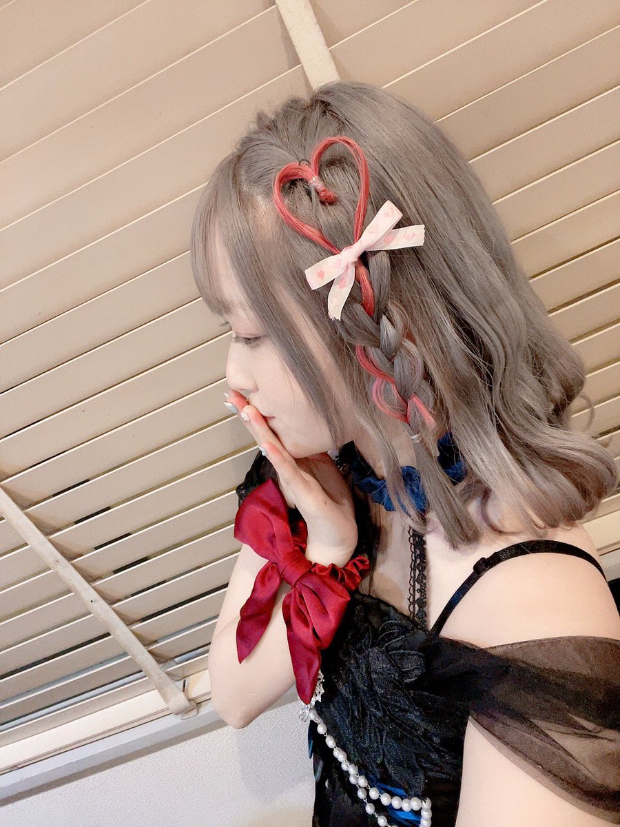 これなな。
~これはライブである。みんなに大きな愛情を。~

ご来場ありがとうございました🐾🌸

楽しんでもらえたかな？
自分なりに出せる表現というものを詰めた楽曲をやらせて頂いたり、挑戦をしてみた回でした

私はすっごく楽しかった。
楽しい思い出これからも一緒に沢山作ろうねっ

#これなな