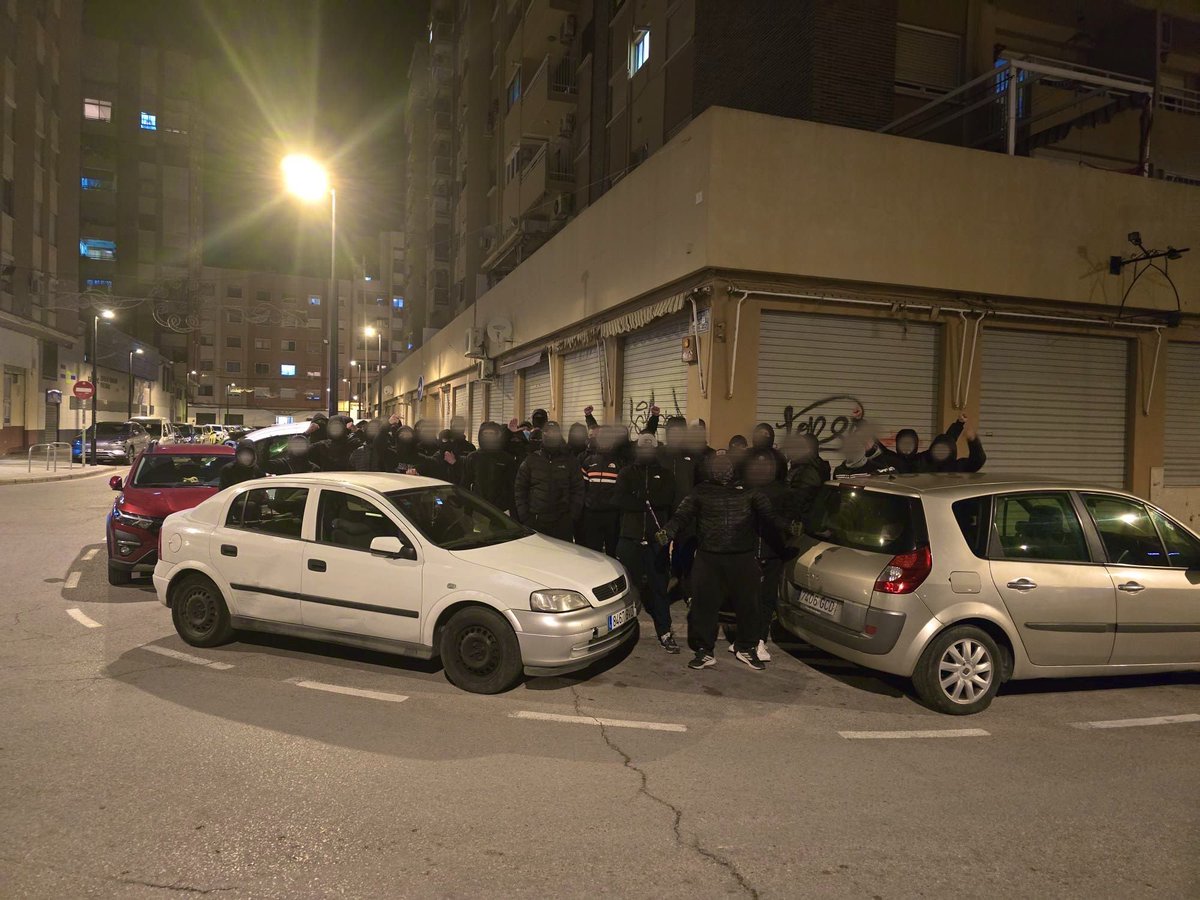 #Spain - Valencia’s far-right and neo-nazi ultras group Yomus raided a bar believed to be frequented by Levante supporters with sticks, aiming to attack them ahead of the Levante match.
