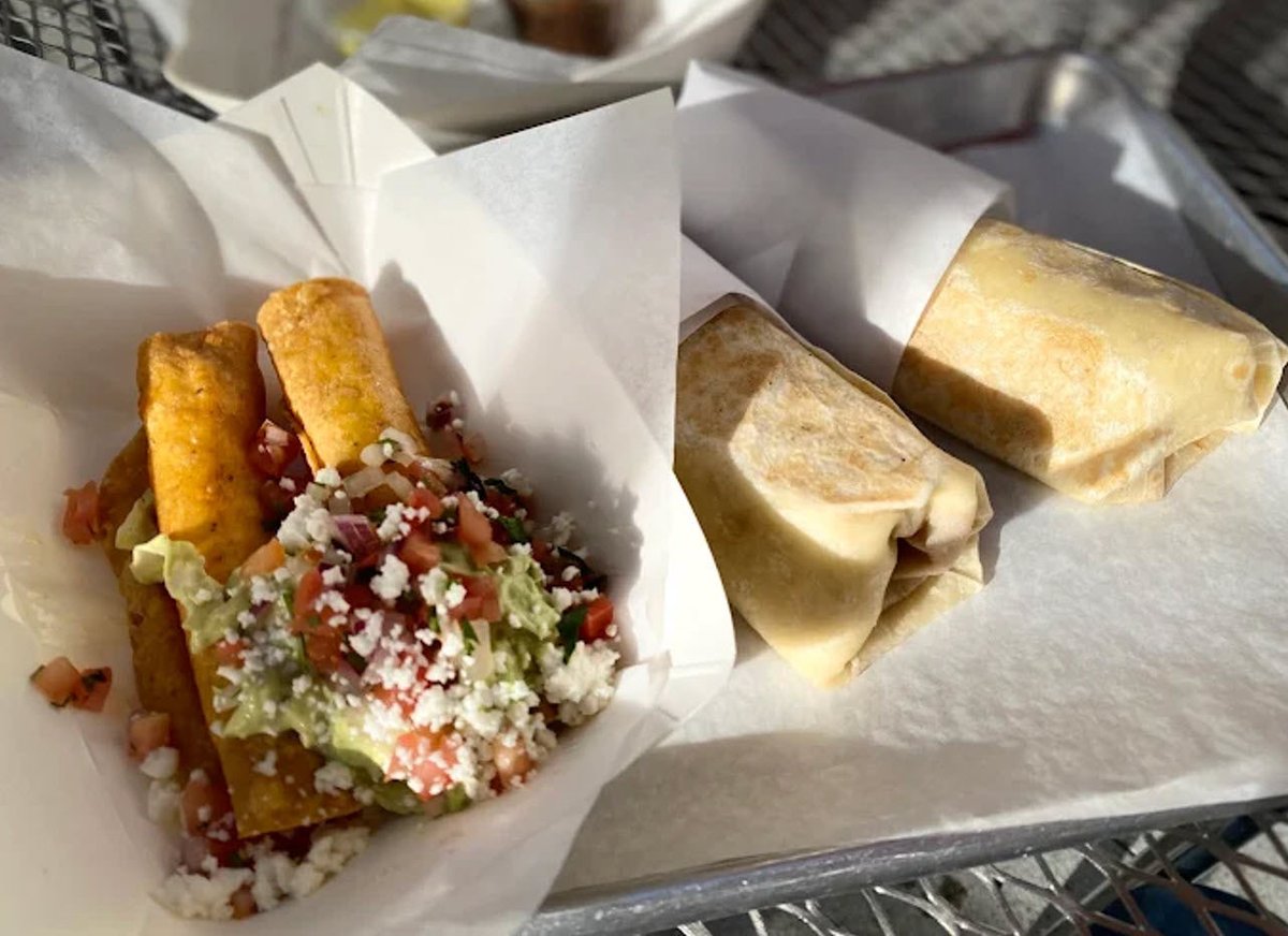 (Orange County, CA) One team recommendation stood out after the tasting: skip the “wet” burrito style. Taco Mesita’s burritos shine when they’re served dry, tender, spicy, and full of flavor.