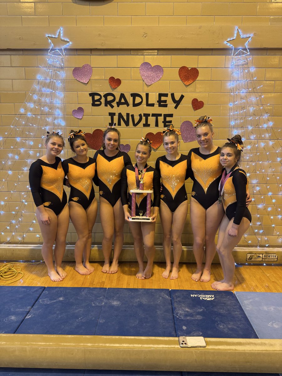 The girls brought the energy and finished 1st place at the Bradley Invite at Whitefish Bay! 

So many great individual finishes to go along with a strong team performance. Proud of the focus, confidence, &amp; continued improvement we’re seeing every meet.