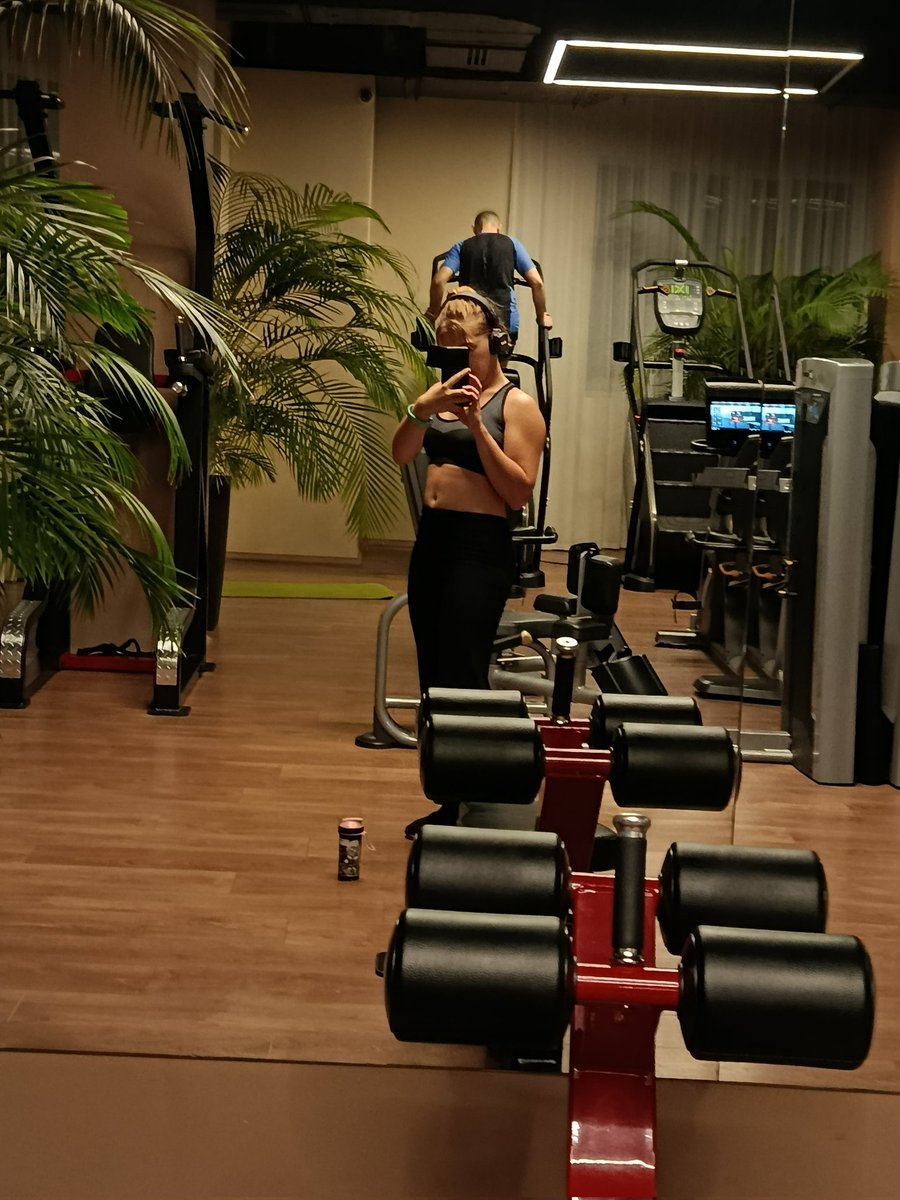 ☆ 𝚆 𝚒 𝚗 𝚝 𝚎 𝚛 𝙱 𝚎 𝚊 𝚛 ☆ tweet media