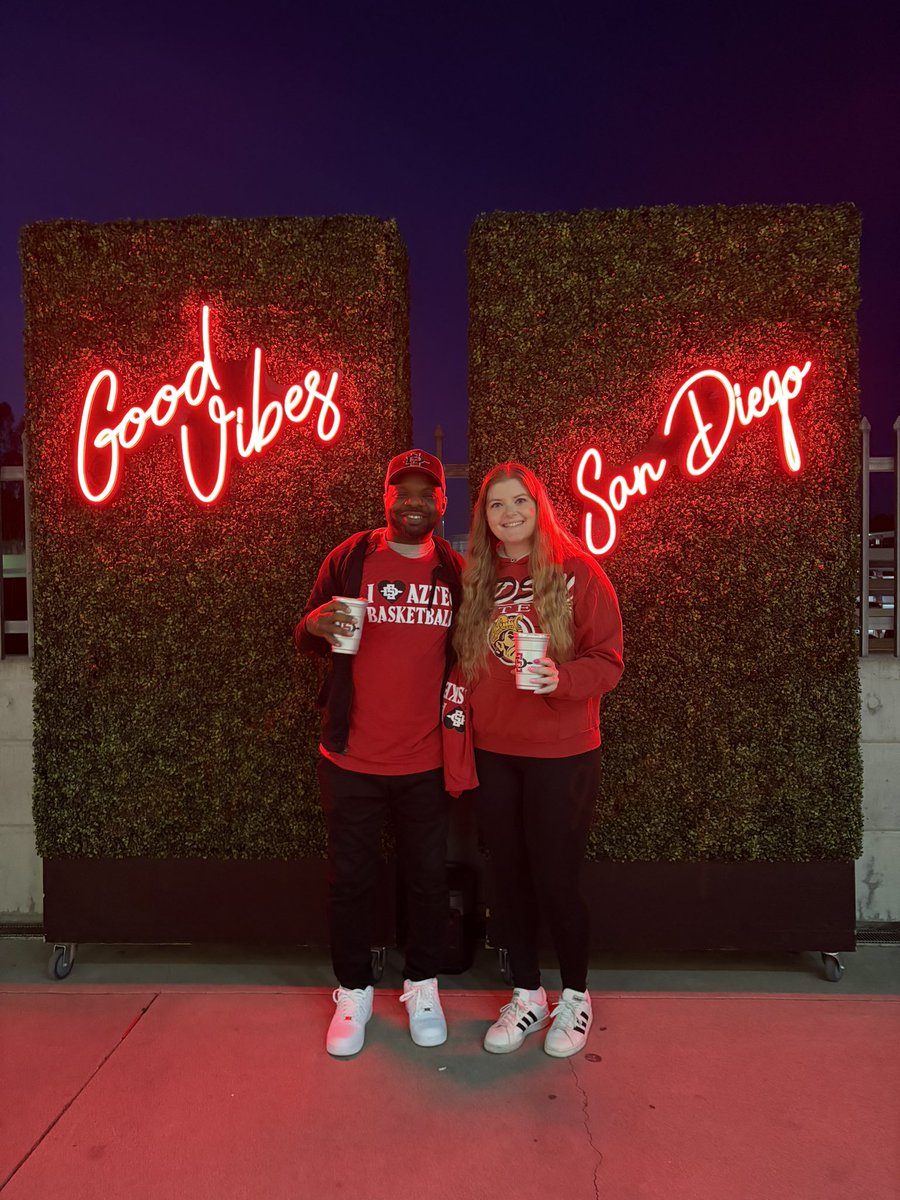 caaribee's tweet photo. Let’s go @SDSU @Aztec_MBB 🏀 #GoAztecs https://t.co/Plf39WdD20