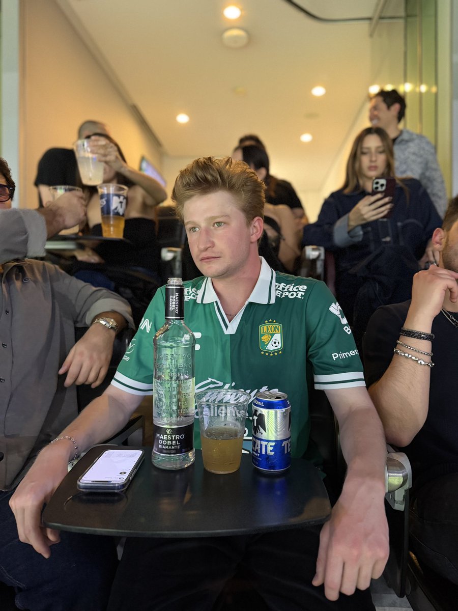 Alex Tacher tweet media