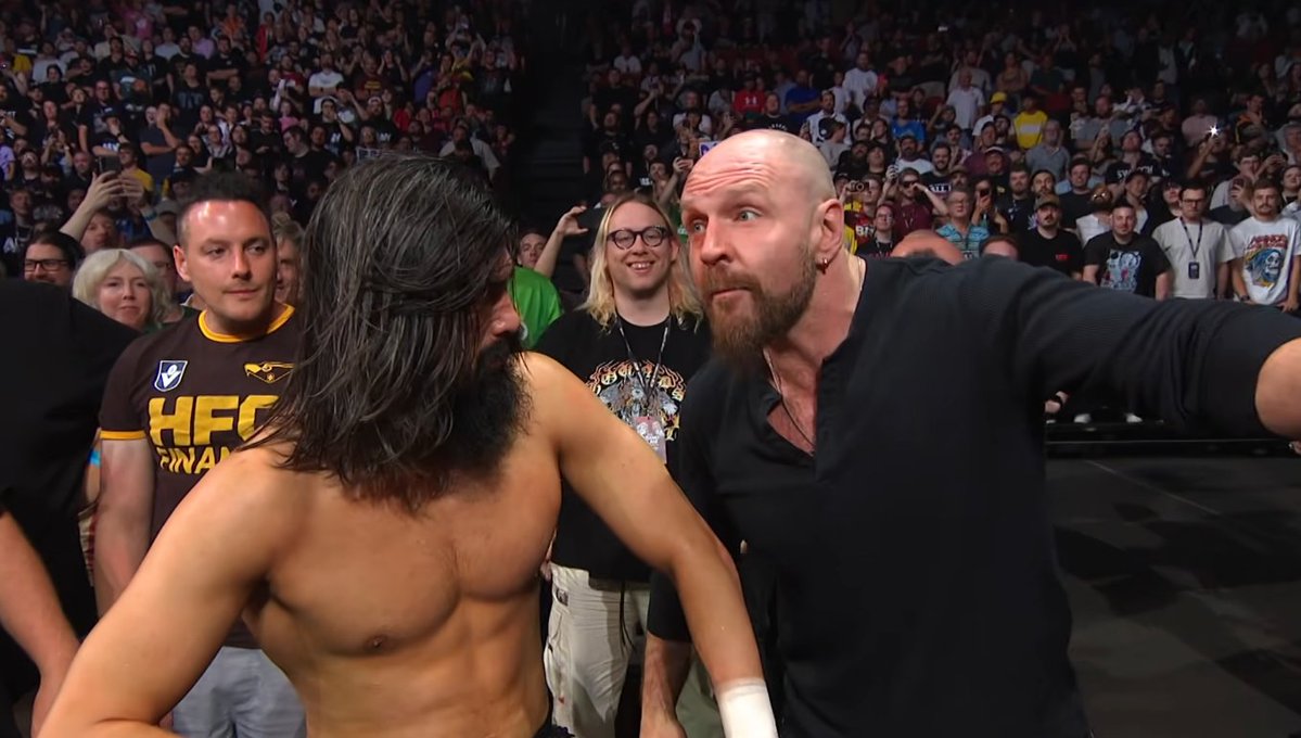 SeanRossSapp's tweet image. Moxley is like "WHATS THE BIG FUCKIN DEAL???"