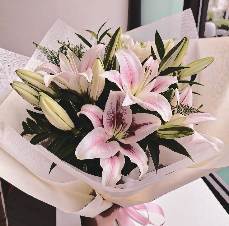 MVRPFLOWERSHOP's tweet photo. ⠀⠀⠀⠀⠀

———  ✿  𝑭𝑳𝑶𝑾𝑬𝑹 𝑫𝑬𝑳𝑰𝑽𝑬𝑹𝒀 .ᐟ 

⠀⠀⠀⠀ 𝐓𝐎: @sassageo_ 

⠀⠀⠀⠀ 𝐅𝐑𝐎𝐌: ANON

⠀ https://t.co/bRo8CmC4BR