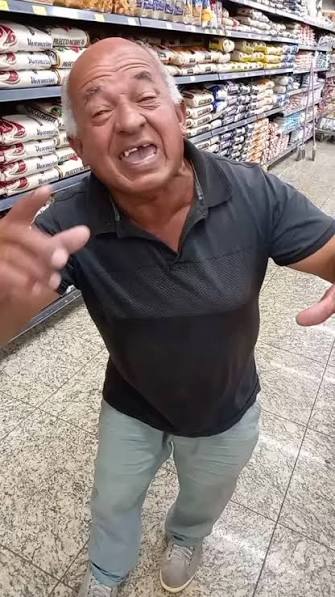 JoaquinTeixeira's tweet photo. O leitor https://t.co/TKJP0ld3fc