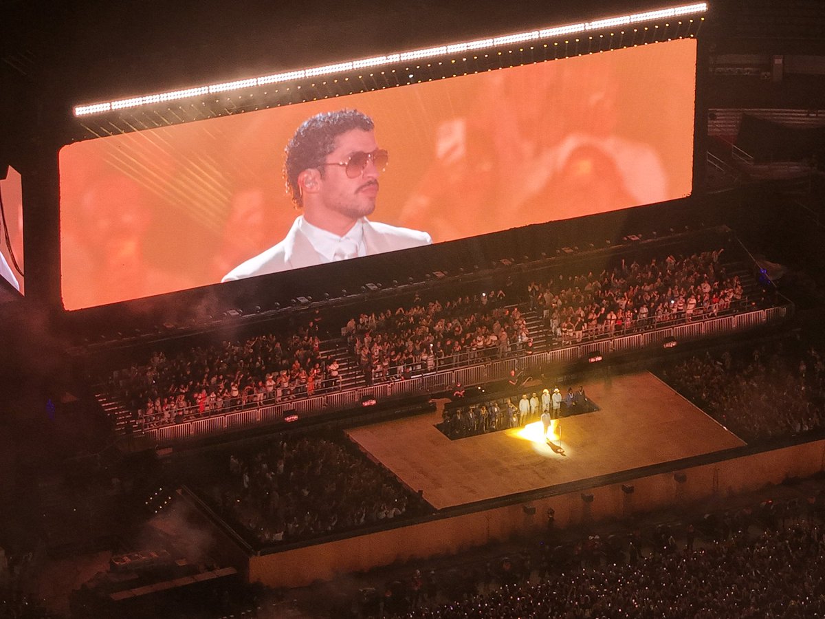 🏟️ Bad Bunny is in our house! 🇵🇷🇦🇷

<a href="/sanbenito/">Benito Antonio</a>