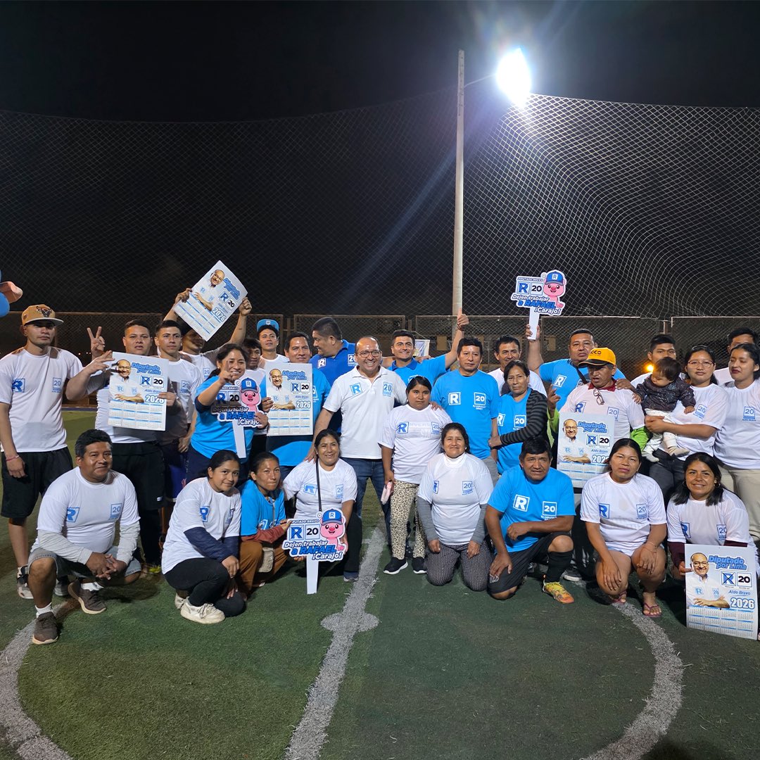 ¡Villa El Salvador se viste de celeste!

Estuvimos presentes con los residentes de Lircay en Lima Sur, en el Complejo Deportivo San Juan, reafirmando que el cambio avanza con la fuerza de nuestra gente. 🇵🇪💪

#DiputadoBravoR20
#RafaelLópezAliaga
#DejenTrabajarARafaelCarajo