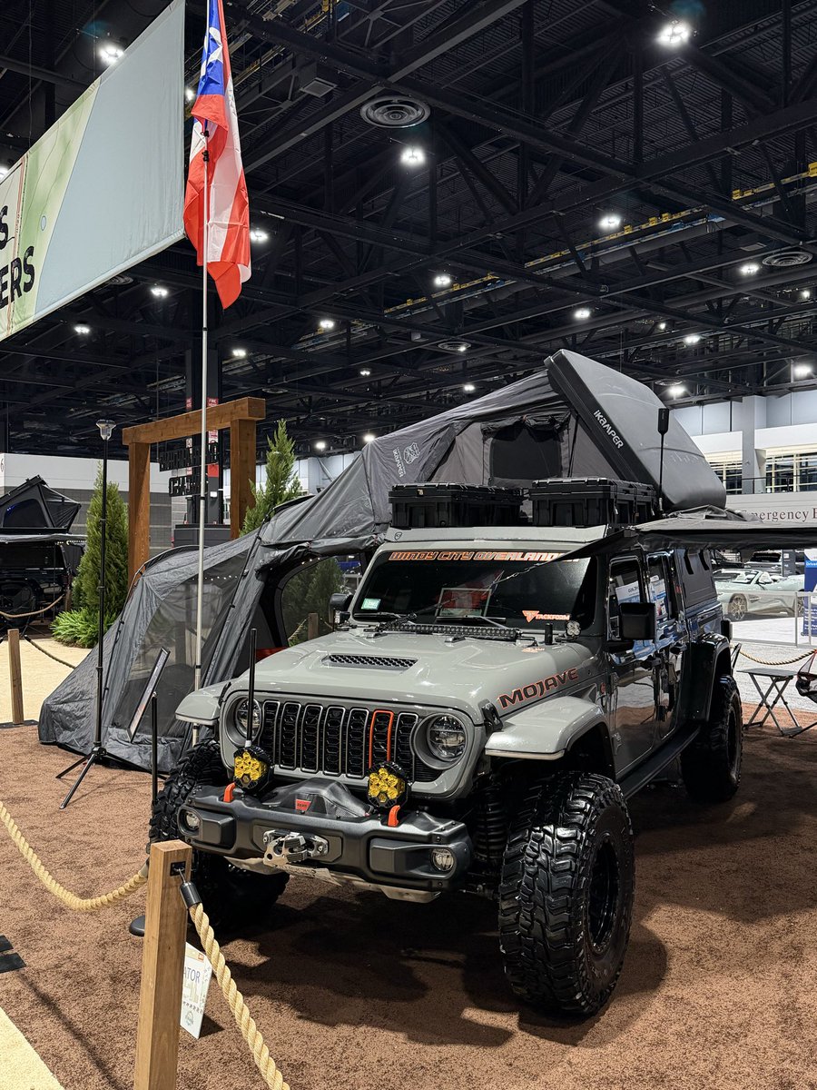 Chicago Auto Show tweet media