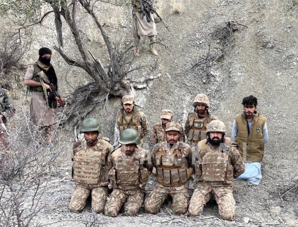 👉🏻Laying Arms

Clowns from Pakistan