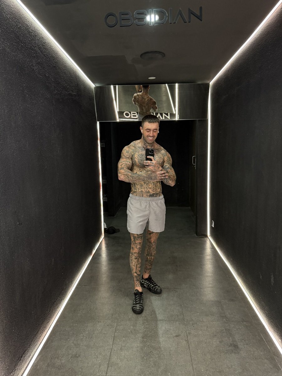 TommyJcontent's tweet photo. Back active large&amp; in charge 😈 https://t.co/INpKDHjAIO