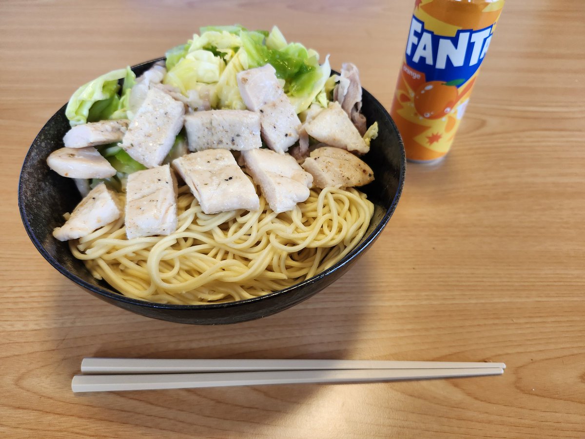 鉄アレイ tweet media