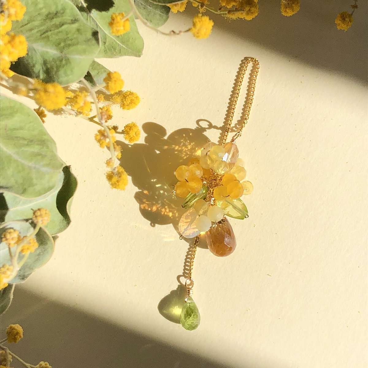 🌼 𝓂𝒾𝓂𝑜𝓈𝒶 🌼 新作のミモザの宝箱ブレスレット、minne にて販売