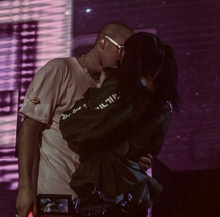 Indie5051's tweet image. bad bunny y cazzu 

2018 vs 2026