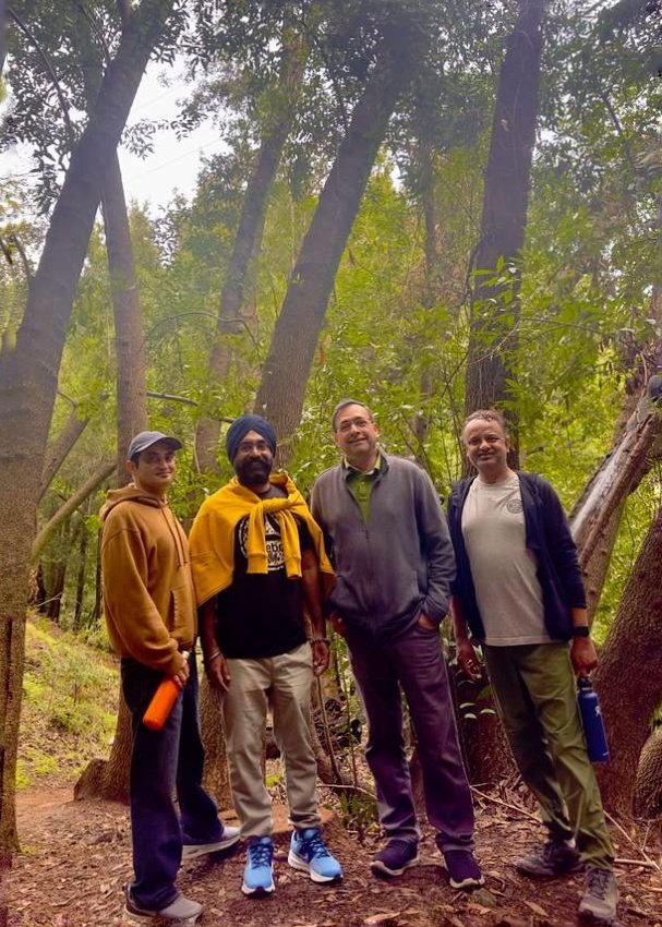harshdeeprapal's tweet photo. When Open AI and Meta guys took the Legitt AI guy for a hike. 🚶‍♂️ 🚶‍♀️ https://t.co/2o13R4ql7b