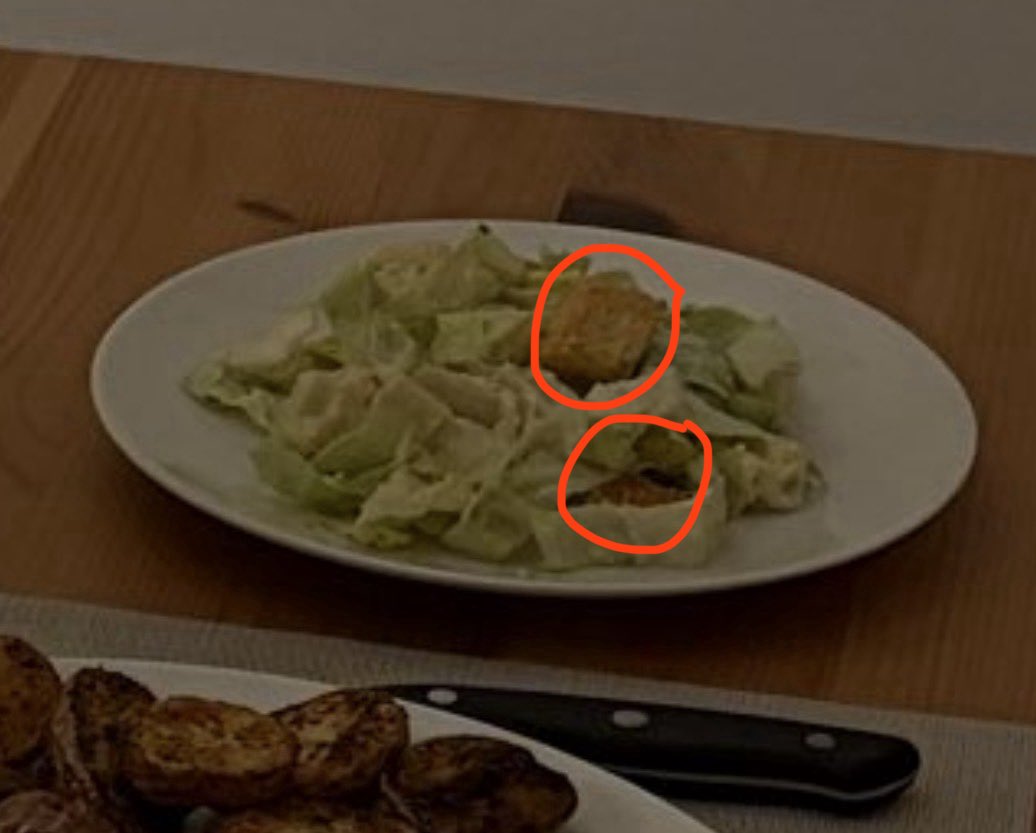 him giving himself 5 croutons and only giving his boyfriend 2