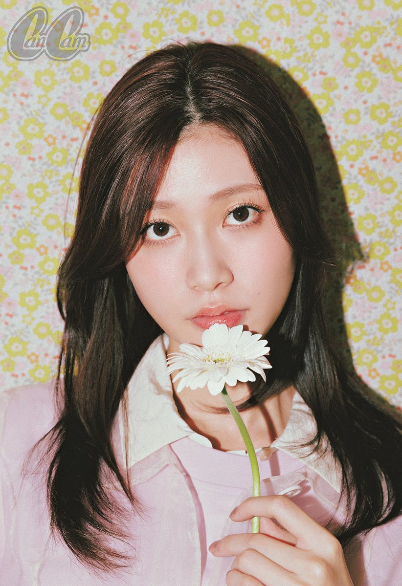 ＼🎸CanCam4月号特別版表紙解禁🌸／

切なすぎる予告映像や生見愛瑠が歌う劇中歌でも大注目👀
3月20日の公開が待ち遠しすぎる映画『君が最後に遺した歌』で主人公・春人を演じる道枝駿佑さん（なにわ男子）とヒロイン・綾音を演じるCanCam専属モデルの生見愛瑠の“みちめる”コンビが表紙に登場💐