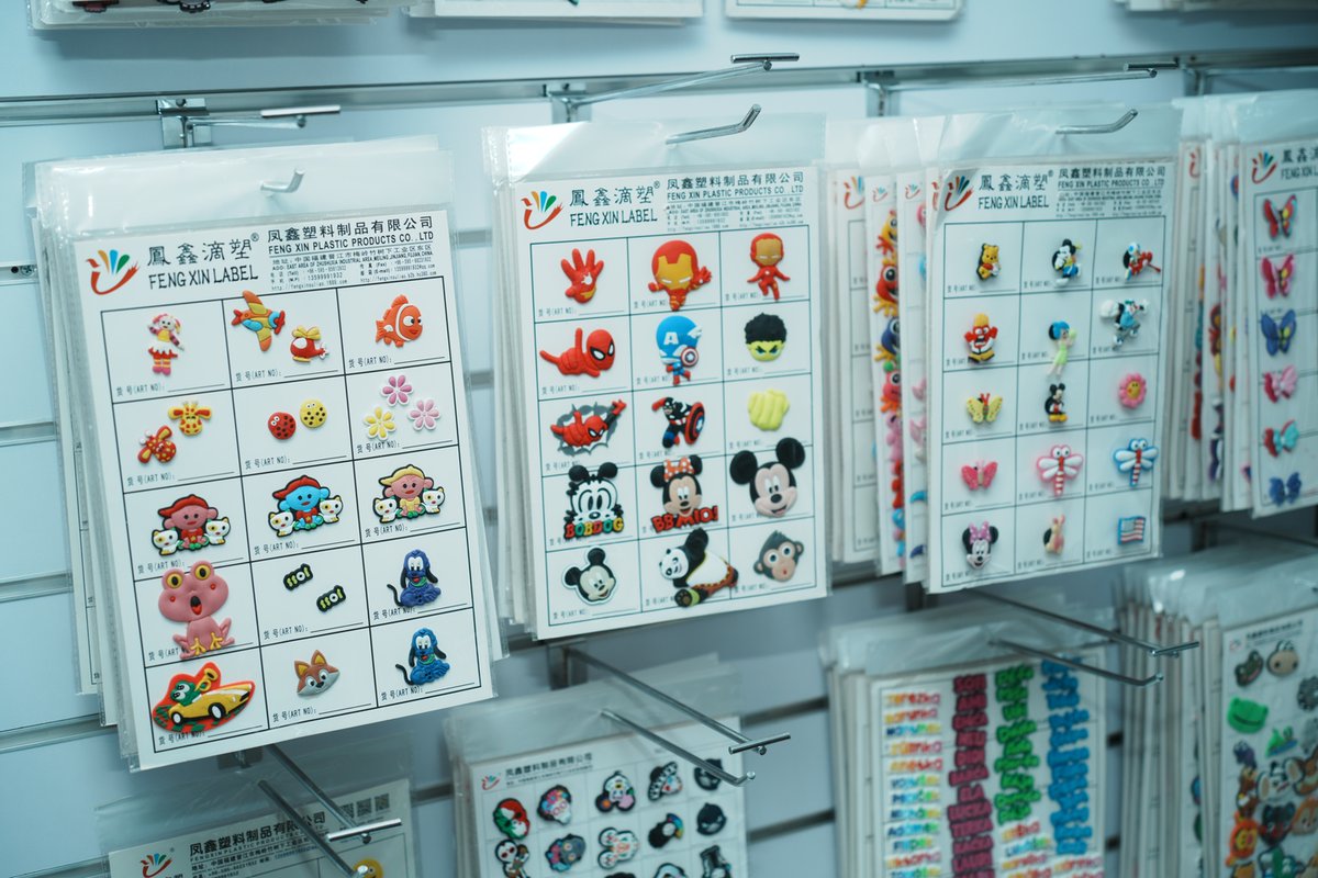 FengXinLabel's tweet photo. Discover the versatility of our drip plastic products! Enhance your designs with durable, customizable solutions tailored to your needs. Elevate your projects today!  
#plastic #plastictoys #playsmart #fengxin #fyp https://t.co/g4uUBo2QFy