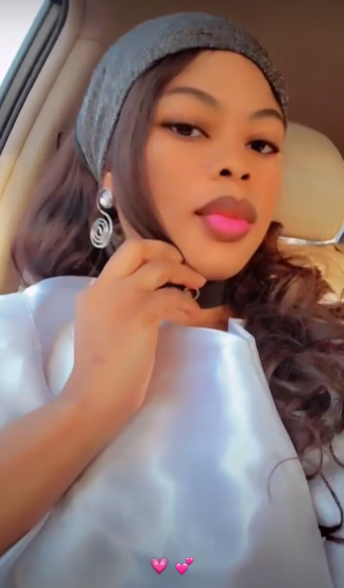 HAPPY VALENTINE
💕royaltradewithqueen 💕

First I always treat people how I want to be treated, then I’ll treat you how you treat me 👌

That is common sense.

Rate my look with your phone percentage 😉