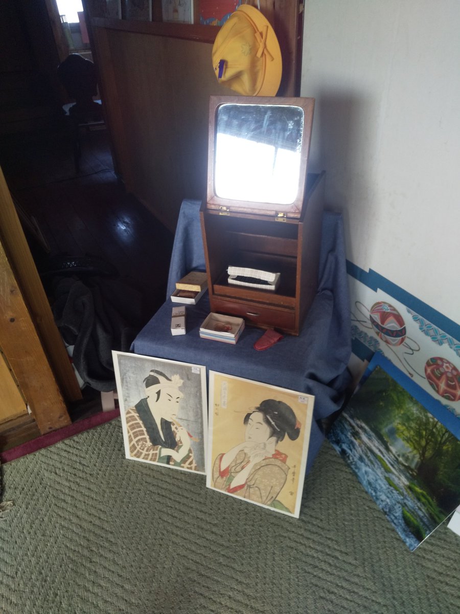 アトリエ蚤の市に参加しています。 
日時：2月15日(日)　11:00～17:00  
会場：アトリエ＊ローゼンホルツ(市川真間)
<a href="/rozenholz/">【公式】古本屋カフェ アトリエ＊ローゼンホルツ</a>

今回も素敵な出会いがありますように。