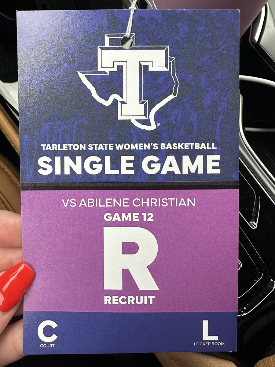 Ava Wineglass tweet media