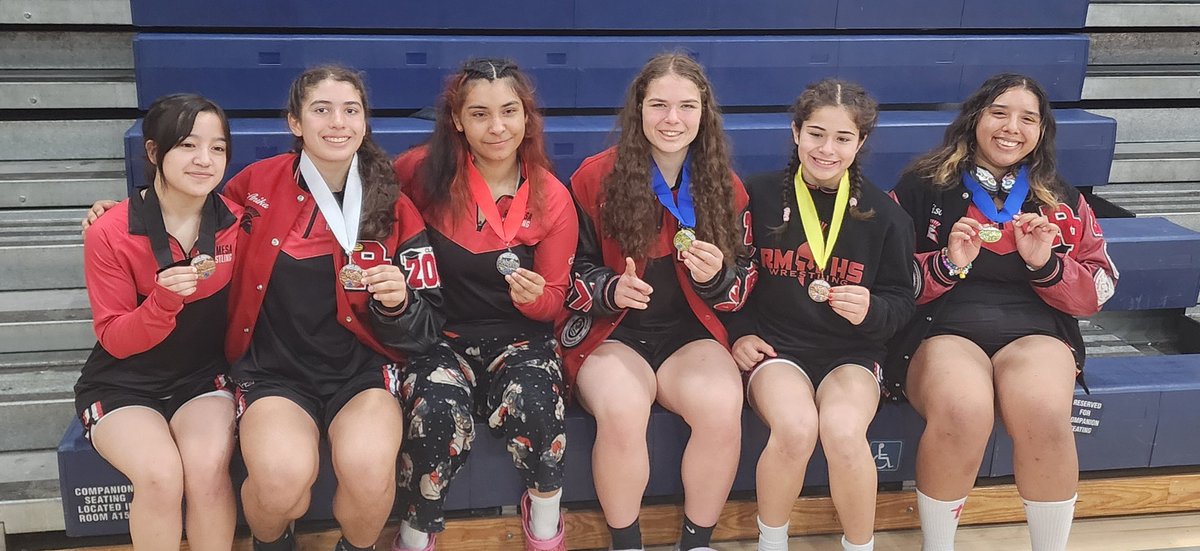 BobGchuk's tweet photo. Rio Mesa Girls Wrestling CIF Eastern-SS placed 4th overall, 6 qualified for Masters.
1st Brooklyn Bittner (170)-Champ
1st Allison Cortes (235)-Champ
2nd Michelle Flores (155)
3rd Anika Bittner (135)
5th Alexia Hernandez (120)
7th Leila Romero (105)
@vcspreps @riomesawrestlin https://t.co/jI3CBak92O