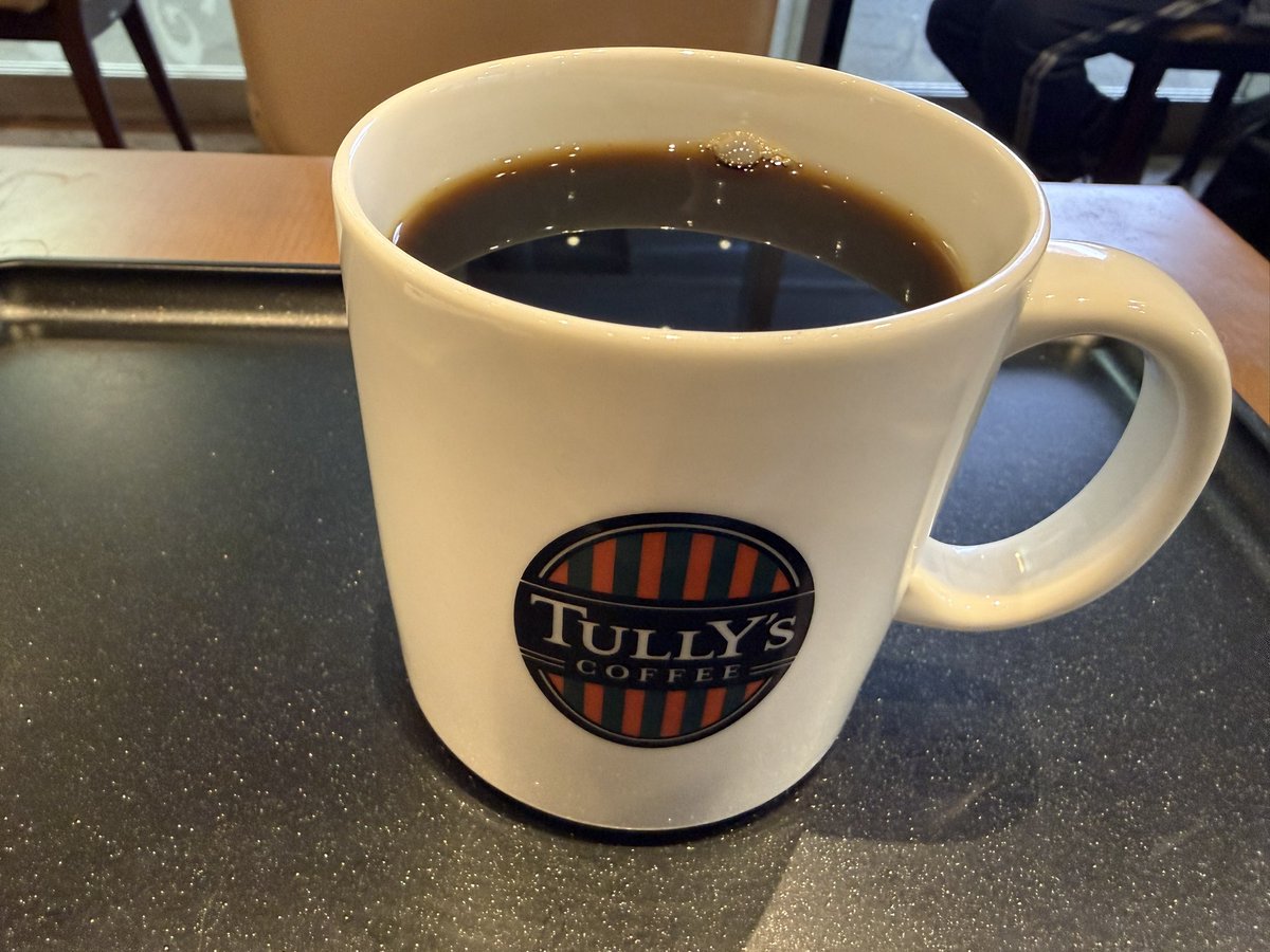 Add_Shane's tweet image. 木・金曜日の仕事とご近所問題の対応のため、疲れと睡眠不足が溜まったこともあり、昨日は13時半までの大爆睡。
今日も10時起きと、最近予定のない土日は寝て過ごす日が多くなってしまっている。😂

今日は自宅にいても落ち着かないので、いつもの休日の行きつけのカフェでのんびり。