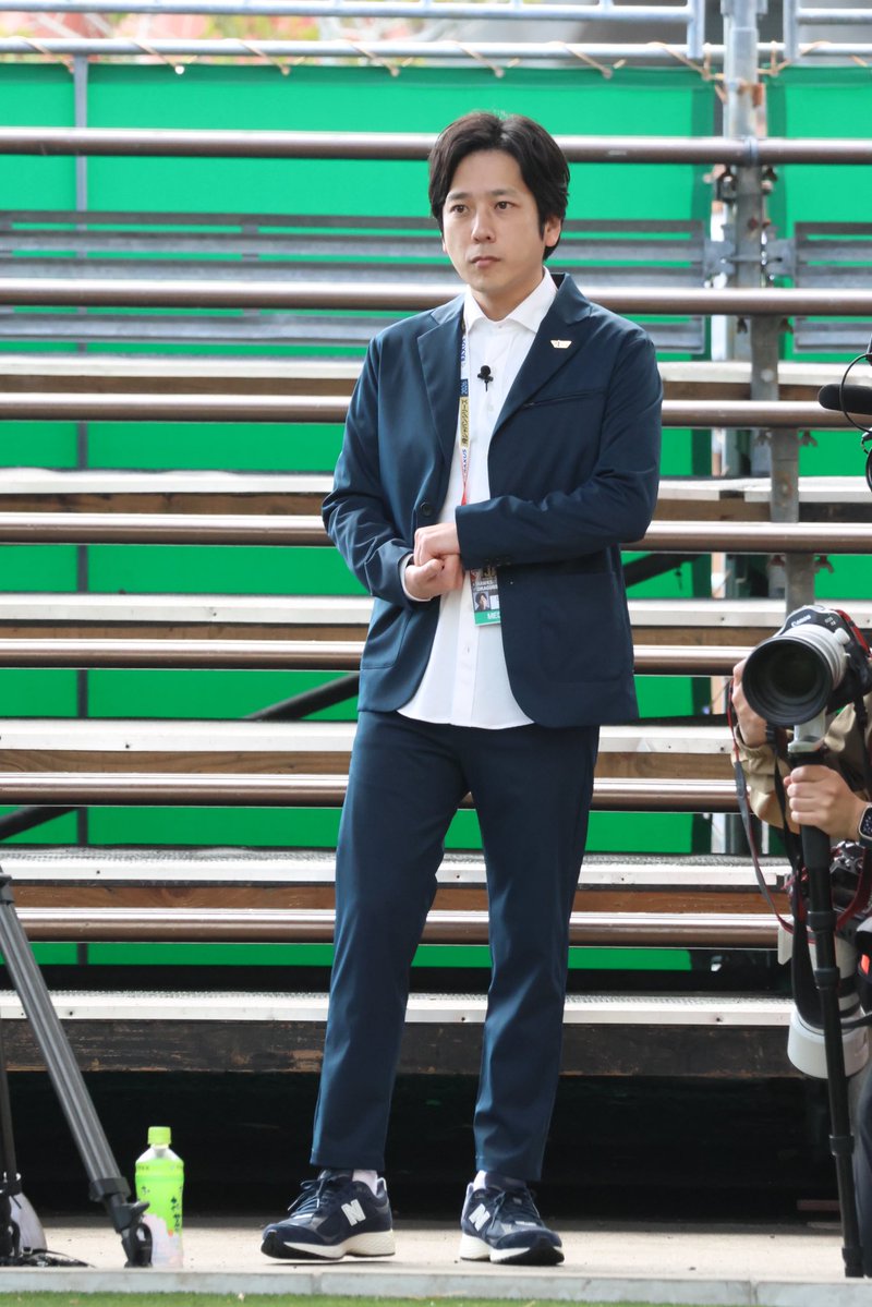 侍ジャパンの宮崎合宿にＮｅｔｆｌｉｘのWBCスペシャルサポーターの嵐・二宮和也さんが登場👀

#侍ジャパン