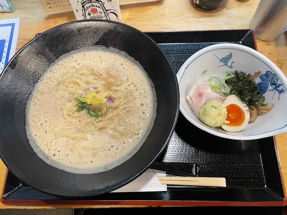 昨日、磐田の「鯛そば のり」さんにラーメン食べに行きました。鯛の旨味とコクがしっかり感じられ、また行きたいなって思いました。