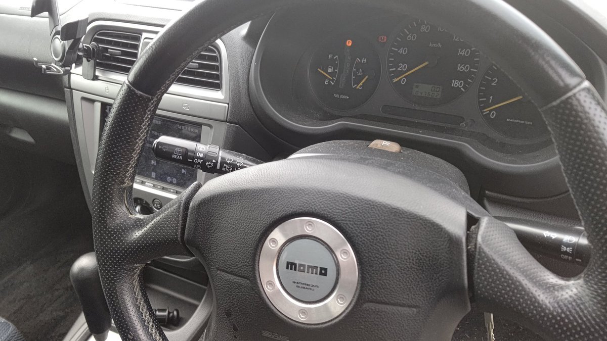 うちの代車だったGG3インプレッサ！

ATの4WDという普通の子です。

48000km低走行車両
来月車検切れるんですが、20万円にて販売します。

売れなくてオークションに置いてくることになりそうな気はします…

別途車検後渡しも可能です。