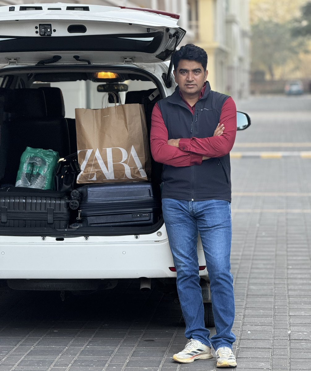 देश में नीति निर्माण करने वाले सर्वोच्च लोगों में से एक व्यक्ति के दफ़्तर से कल रात कॉल आया और मिलने के लिए दिल्ली बुलाया है…

<a href="/DainikBhaskar/">Dainik Bhaskar</a> के मालिक के ख़िलाफ़ दर्ज POCSO के मुक़दमों का विवरण और दस्तावेज़ साथ लाने के लिए कहा गया… हो सकता है भास्कर मालिक सुधीर अग्रवाल और