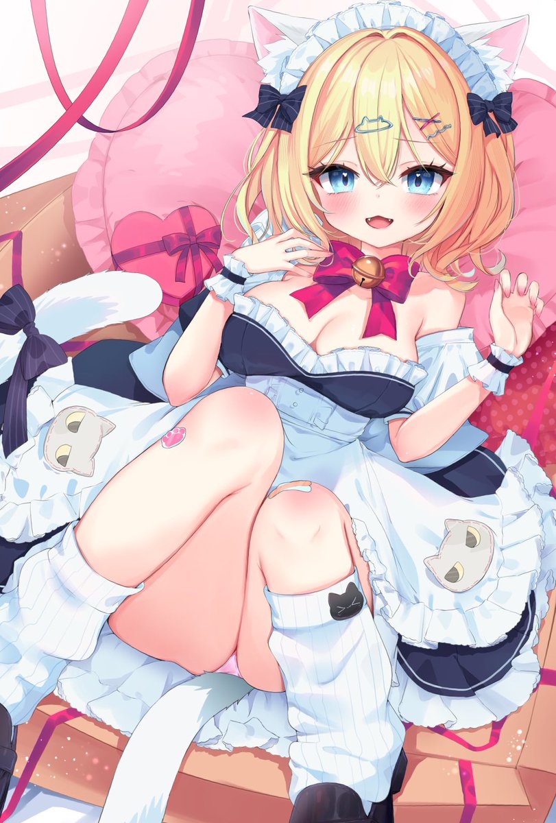 バレンタインっぽく描いたつもりの猫耳メイドの絵🐈 