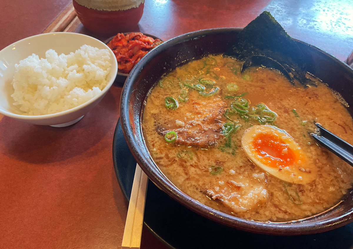 各務原市モービル…！ 今日のランチは嫁さんと、くねくねラーメン