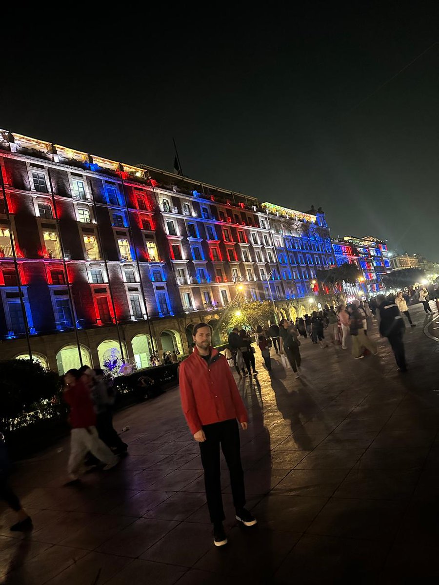 Serbia in Mexico tweet media