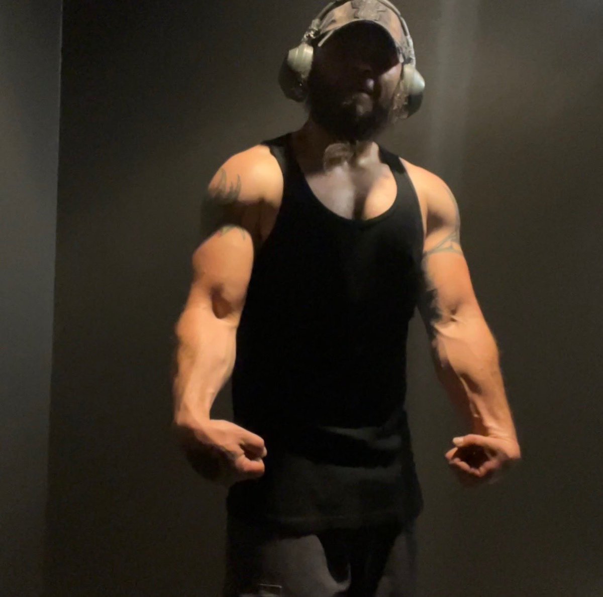 bearmayhem's tweet photo. Progress? Need to do more work. https://t.co/BGaFc57D6H
