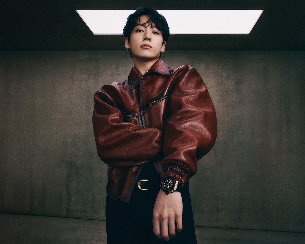 Bagaholicboy's tweet photo. #BTS’ #JungKook Is #Hublot’s New Global Ambassador https://t.co/ZvwPeVTaXh https://t.co/1mWpCI3Ef4