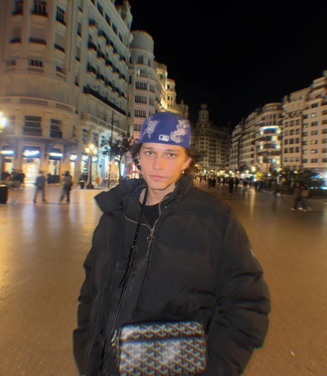 3amspainfc's tweet photo. @3am_musica en Madrid https://t.co/aR1vXUIfan