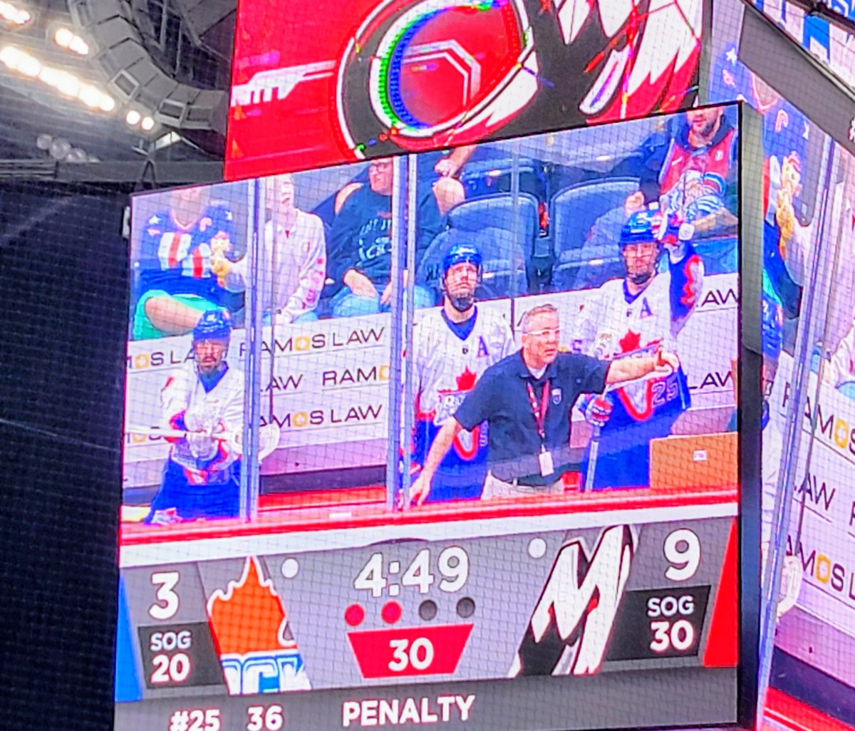 BatJem's tweet photo. @MammothLax Hey, look! Ever heard the phrase "dumb as a box of Rocks"? https://t.co/v9wEH8QD3Z