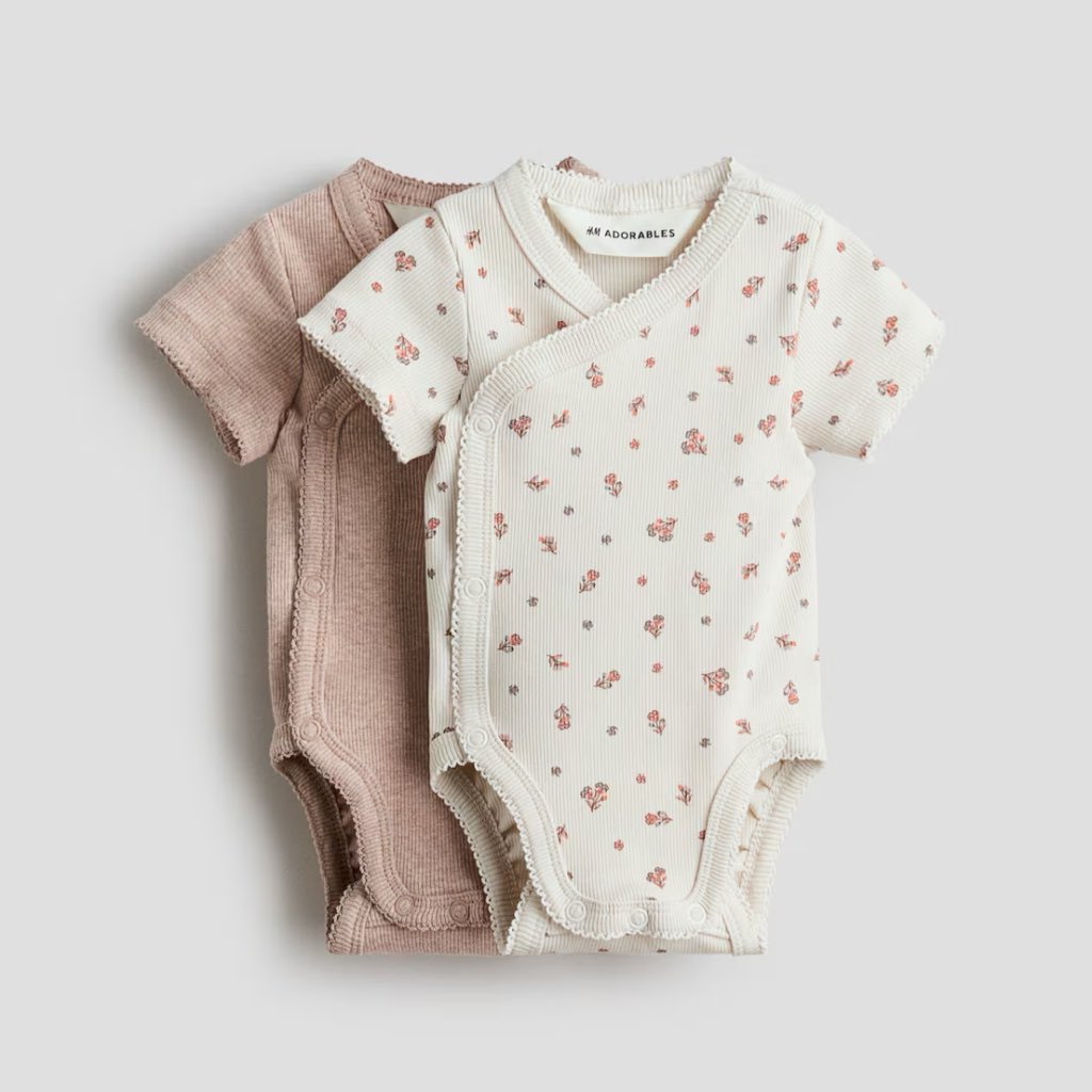 𝘴𝘢𝘱𝘪 ☺︎ 𝟤𝗒 + 𝟥𝟦𝗐 🩰 tweet media