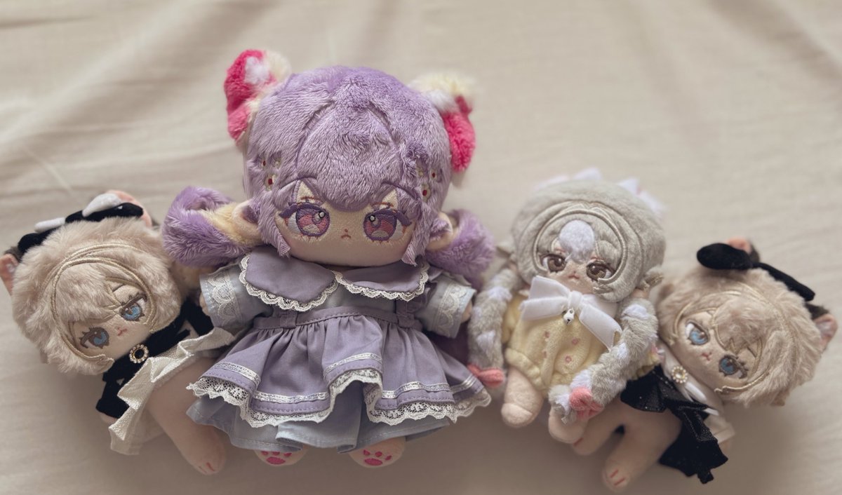 ななせ tweet media