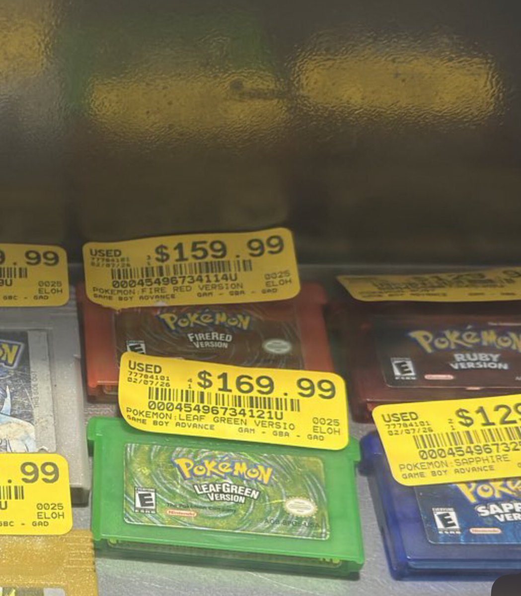 damiania626's tweet image. This is for the people crying over FireRed and LeafGreen possibly being $30 on Switch 2