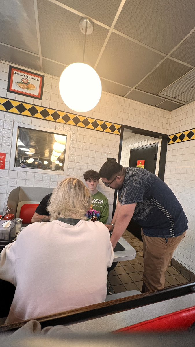 STA51S's tweet photo. It is @durpee82’s first time at Waffle House so ofc we gotta go at 3am https://t.co/4umDIotXZV