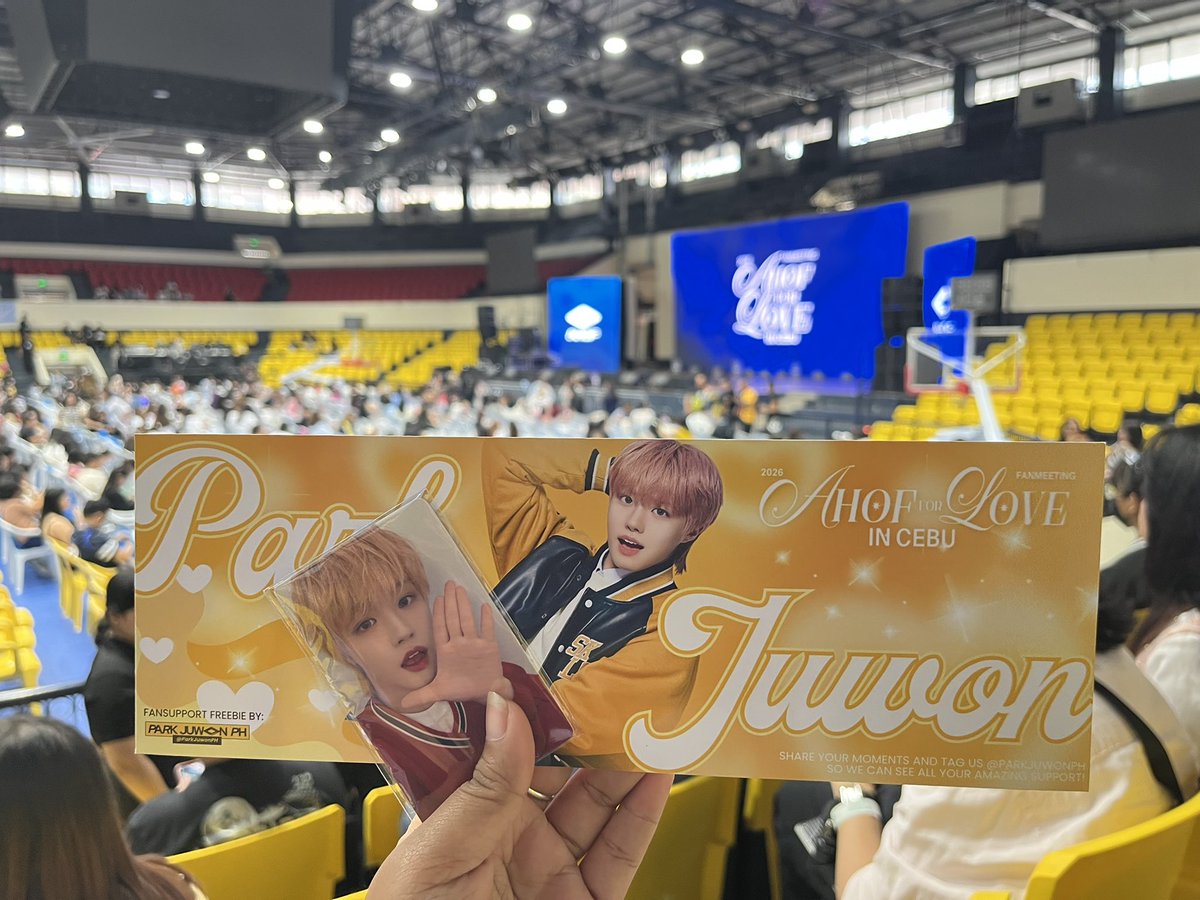 So lucky to pull Wonie benefit pc😭😭and Thank you for the Juwon hand banner <a href="/ParkJuwonPH/">Park Juwon PH</a> 🫶