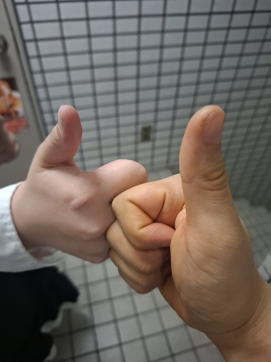 2/15 バーペガ
ありがとうございました!!✨

1.ボロネーゼ
2.ライナーtoアトリエ
3.春は来るから
4.キズナカマ

昨日とはまた違う素敵な空気の中
熱く歌わせて頂きました！！
改めてバーペガという場所は
毎日が濃いイベント目白押しである
事を実感！

2日間楽しかった～♪
聴いてくれた方に感謝👍️